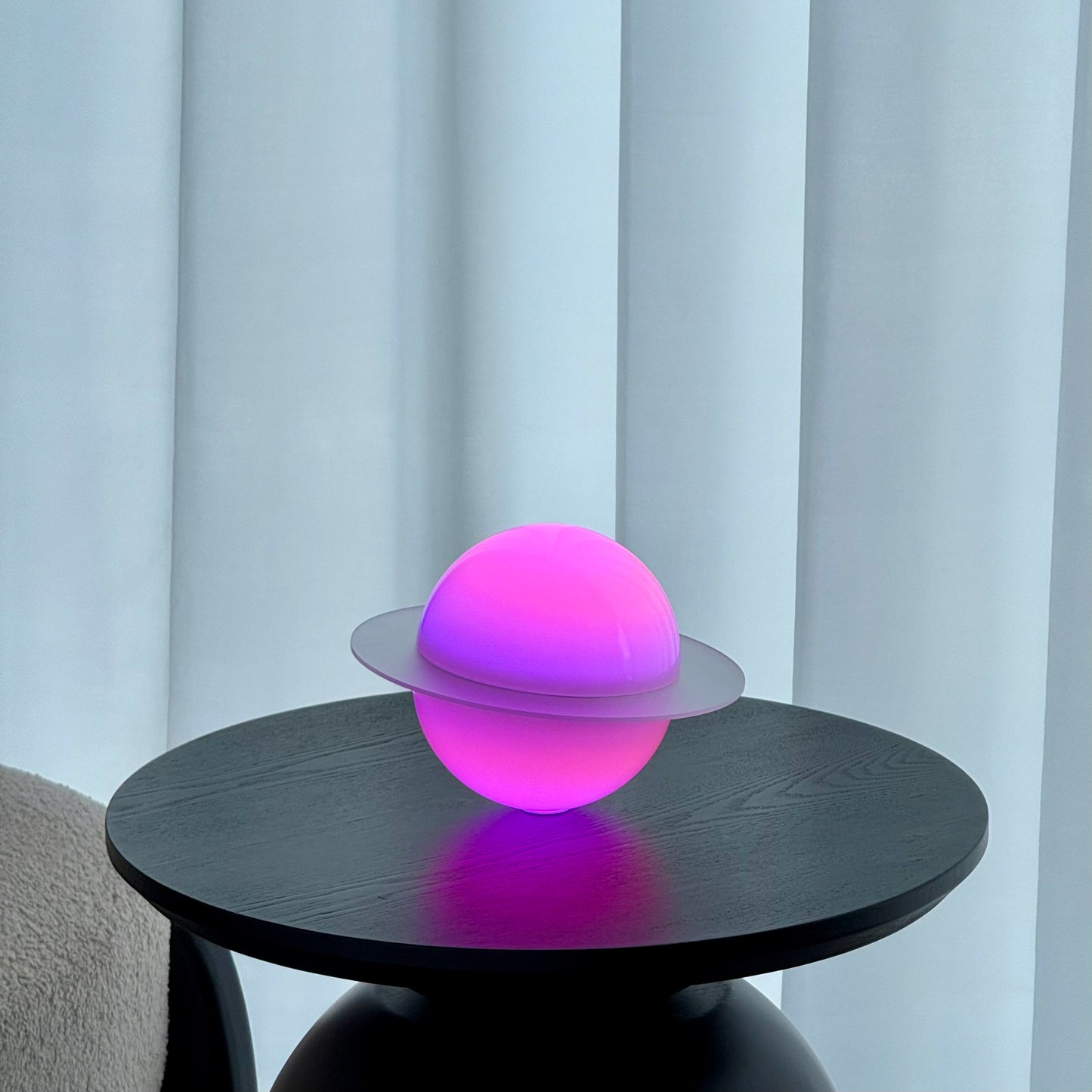 Moonside Neon Planet Lamp